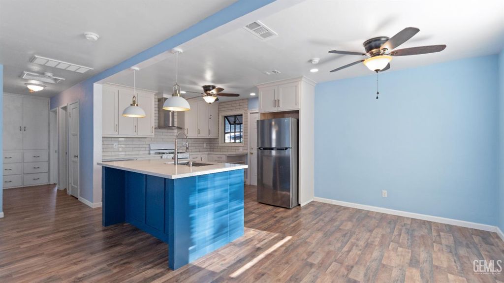 Photo of 1700 Esther Drive, Bakersfield, CA 93308 (MLS # 202603437)