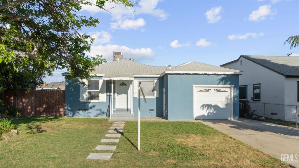 Photo of 1700 Esther Drive, Bakersfield, CA 93308 (MLS # 202603437)