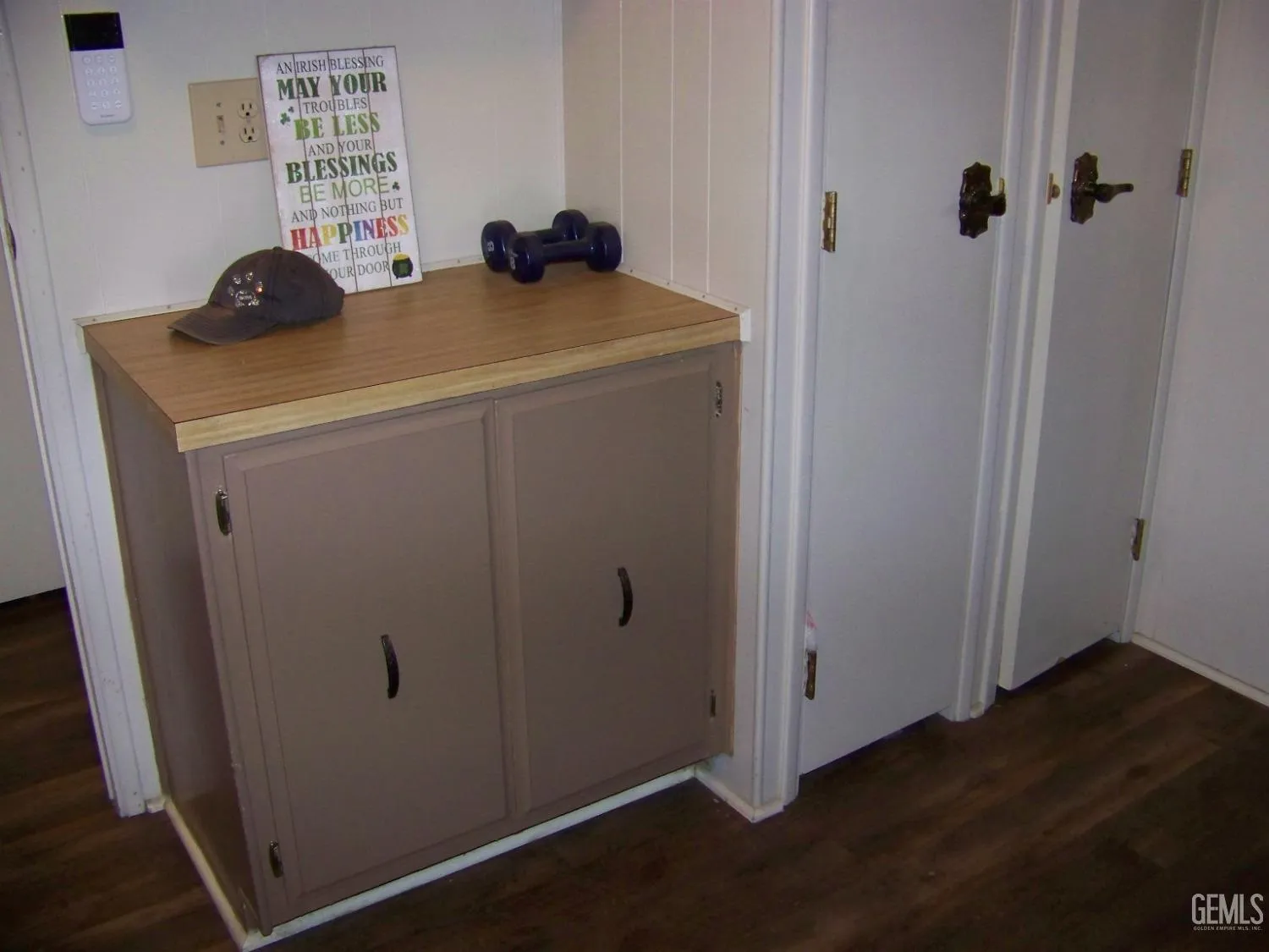 Bakersfield, California 93301, United States, 2 Bedrooms Bedrooms, ,2 BathroomsBathrooms,Residential,Active,90390