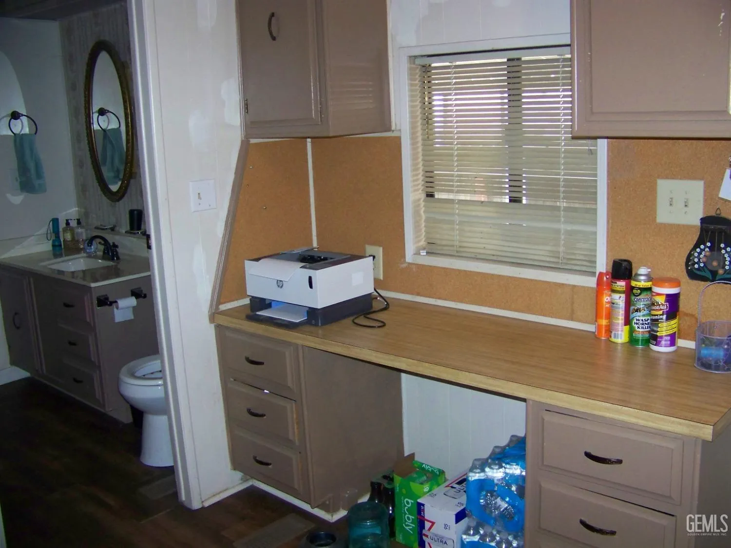 Bakersfield, California 93301, United States, 2 Bedrooms Bedrooms, ,2 BathroomsBathrooms,Residential,Active,90390