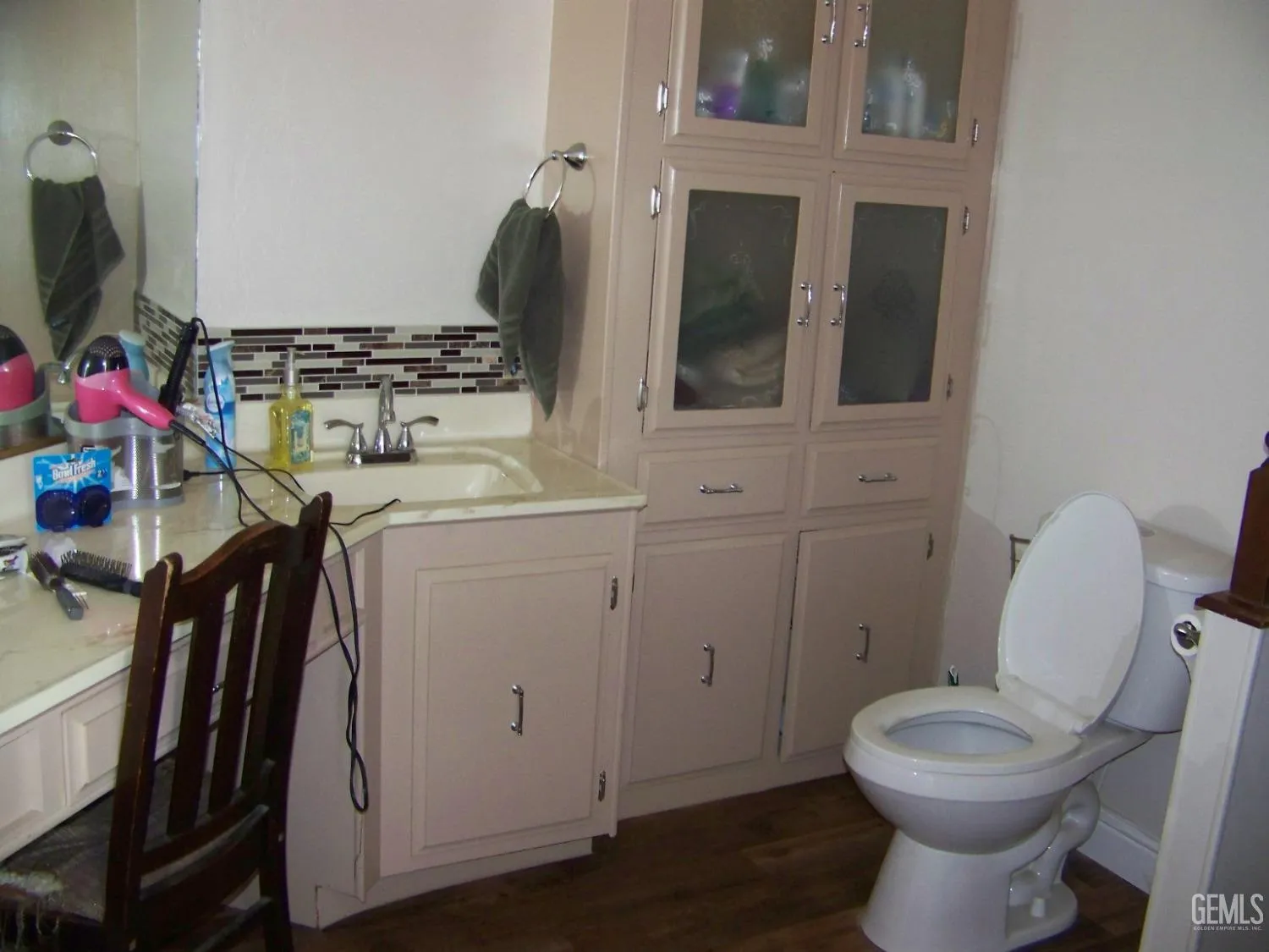 Bakersfield, California 93301, United States, 2 Bedrooms Bedrooms, ,2 BathroomsBathrooms,Residential,Active,90390