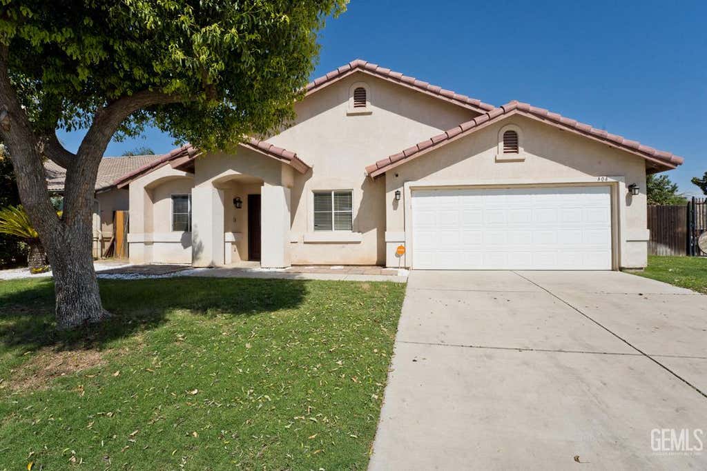 Photo of 404 Gandola Drive, Bakersfield, CA 93312 (MLS # 202608502)