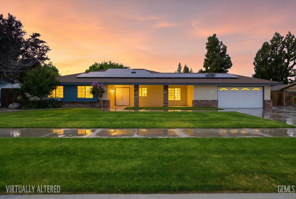 Photo of 11108 Aimee Way, Bakersfield, CA 93312 (MLS # 202606571)