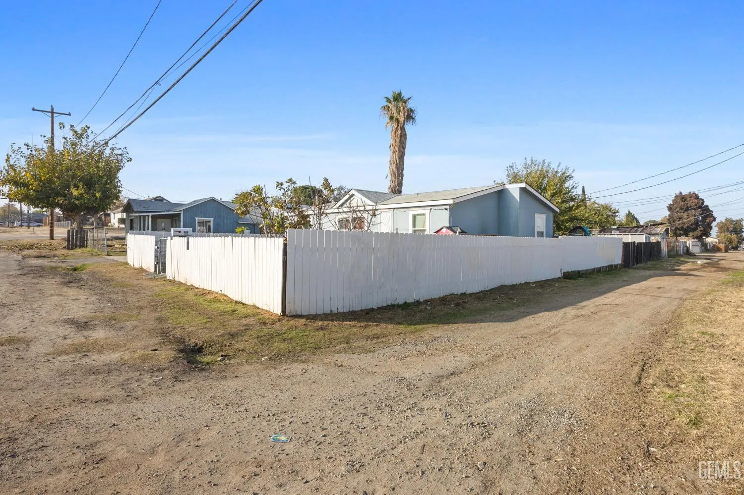 Taft, California 93268, United States, 5 Bedrooms Bedrooms, ,2 BathroomsBathrooms,Residential,Active,27972