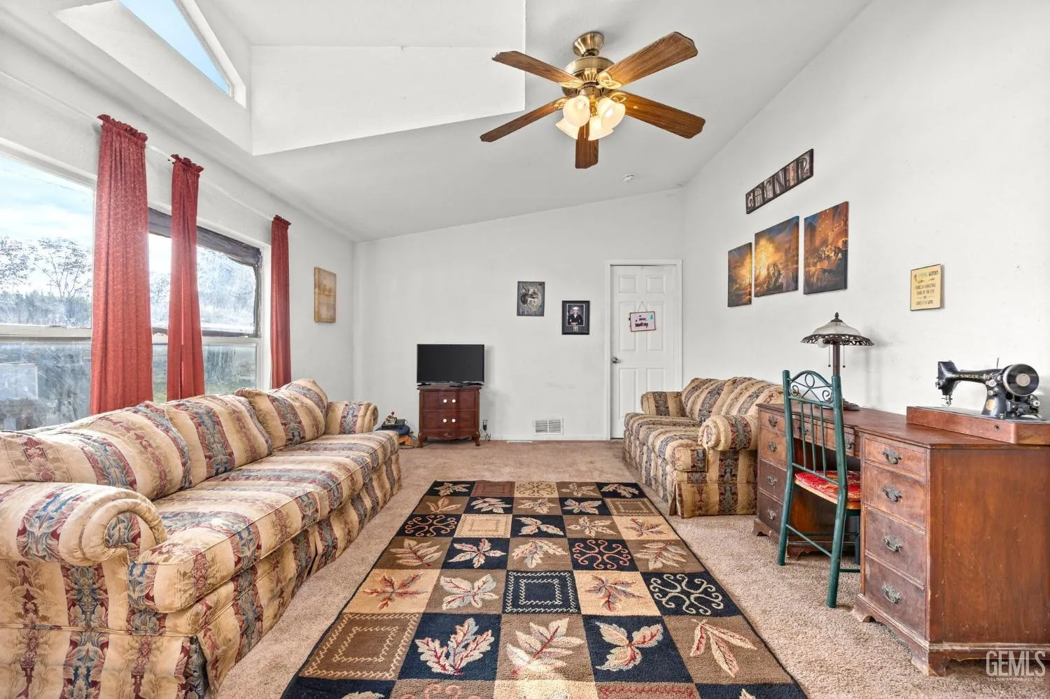 Taft, California 93268, United States, 5 Bedrooms Bedrooms, ,2 BathroomsBathrooms,Residential,Active,27972