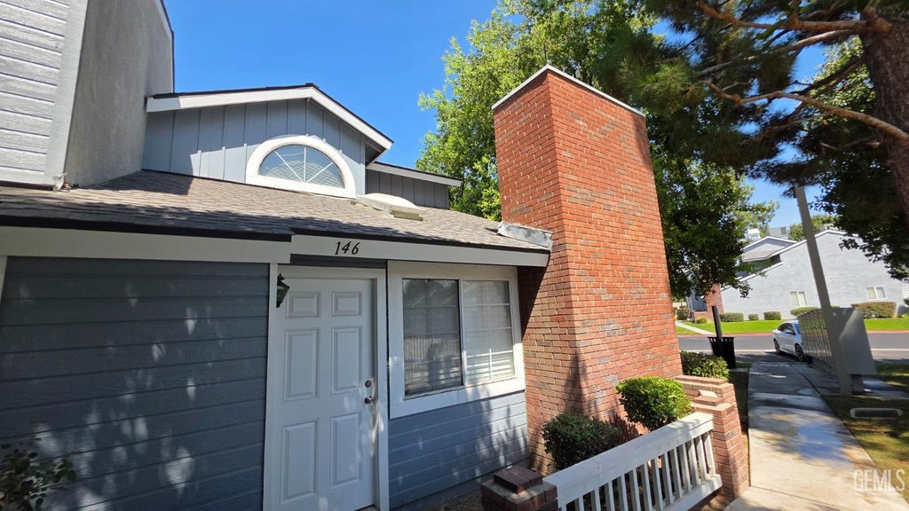 Photo of 2600 Brookside Drive #146, Bakersfield, CA 93311 (MLS # 202609173)