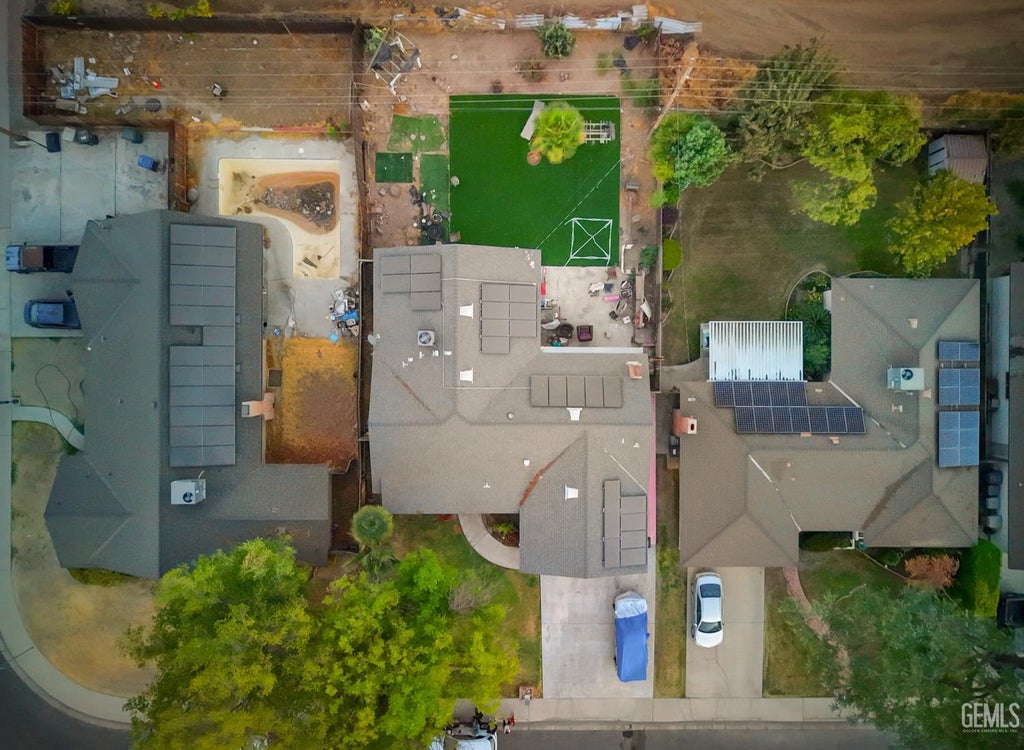Photo of 2206 Hasti Acres Drive, Bakersfield, CA 93309 (MLS # 202610353)