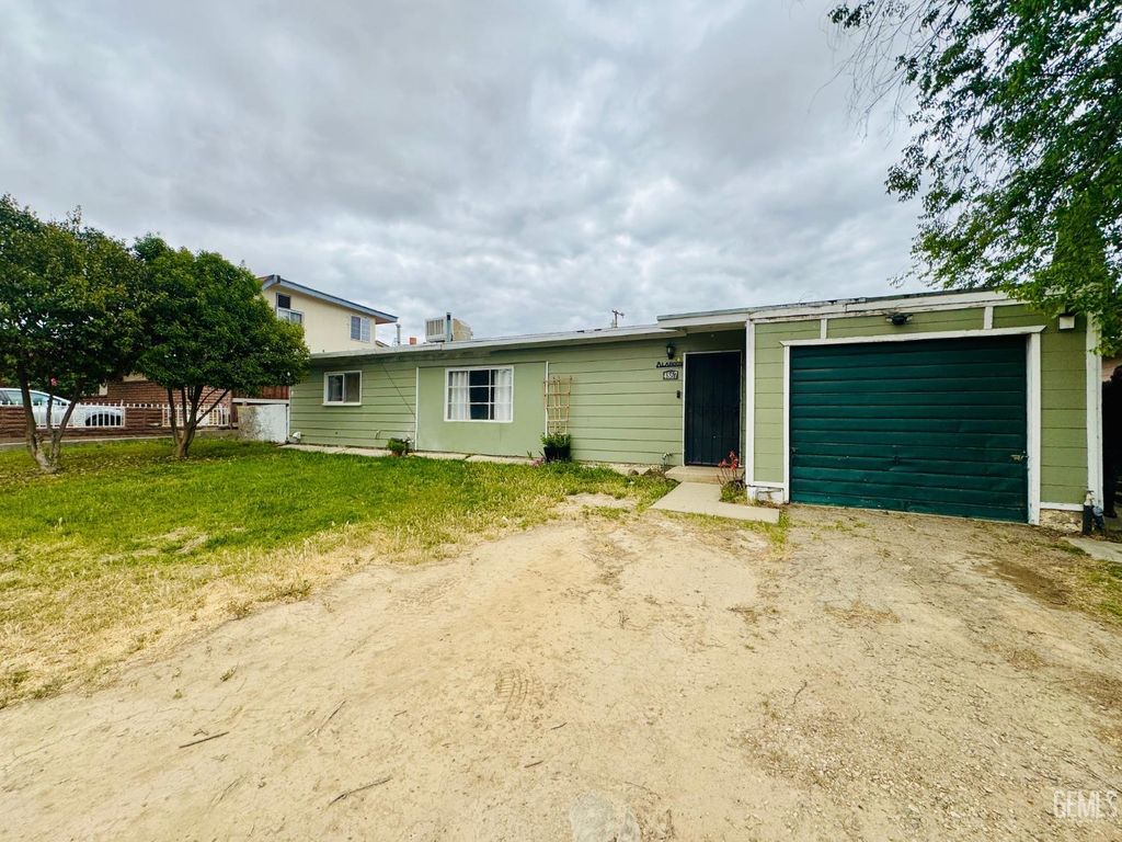 Photo of 4867 Morales Street, New Cuyama, CA 93254 (MLS # 202604901)