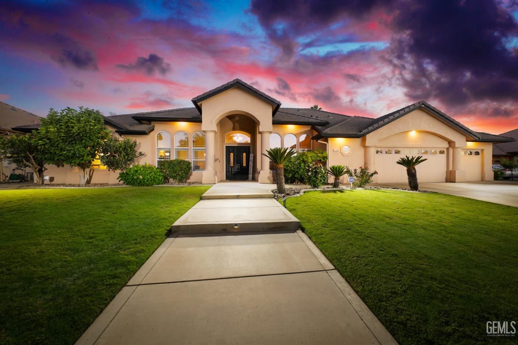Photo of 11509 Buffington Street, Bakersfield, CA 93312 (MLS # 202607756)