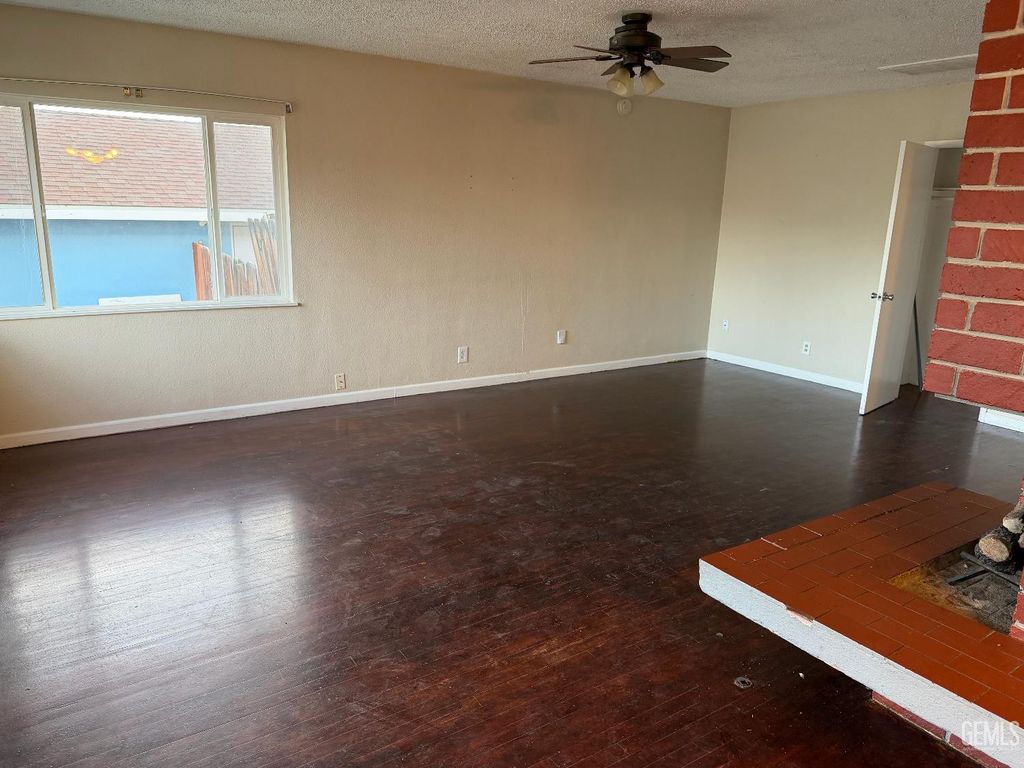 Photo of 2208 Valencia Drive, Bakersfield, CA 93306 (MLS # 202603654)