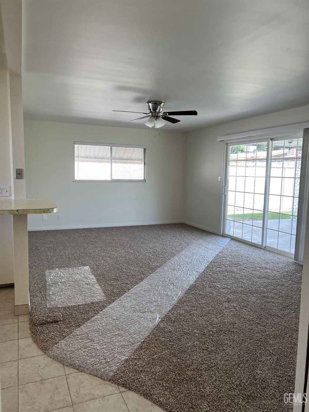 Photo of 912 Monna Avenue, Bakersfield, CA 93308 (MLS # 202510784)