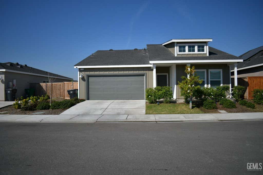 Photo of 3333 Mulberry Grove Way Way, Shafter, CA 93263 (MLS # 202607603)