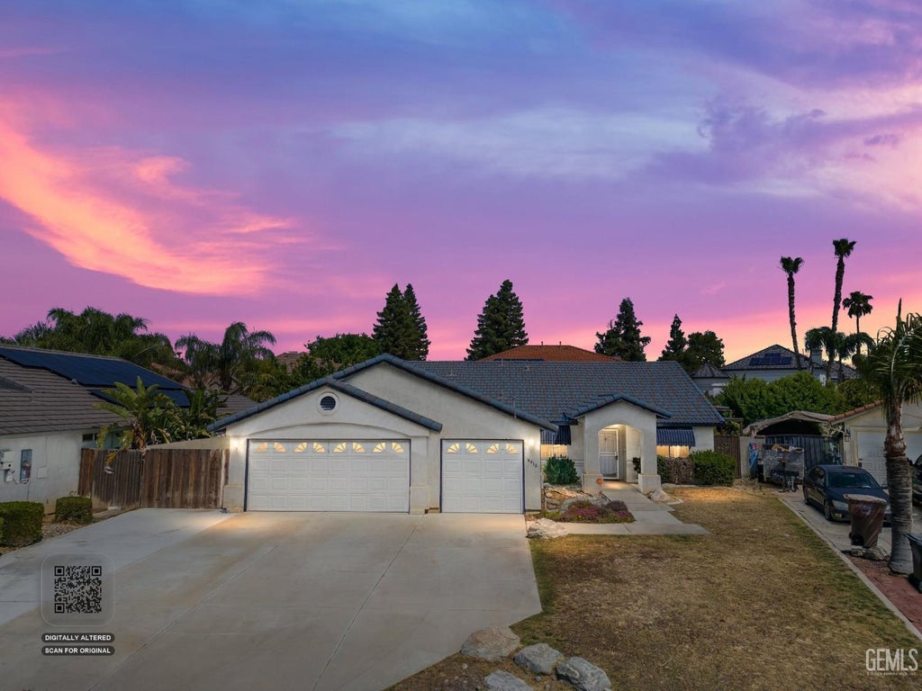 Photo of 6410 Spring Ridge Drive, Bakersfield, CA 93313 (MLS # 202604692)