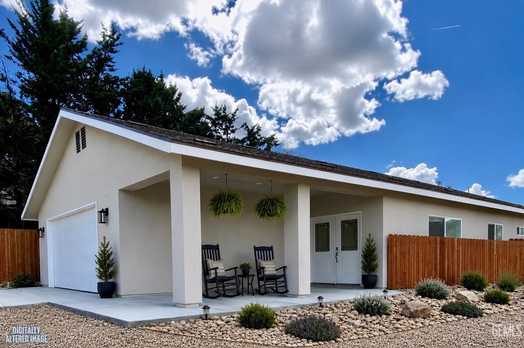 Photo of 22381 Vaquero Drive, Tehachapi, CA 93561 (MLS # 202602197)