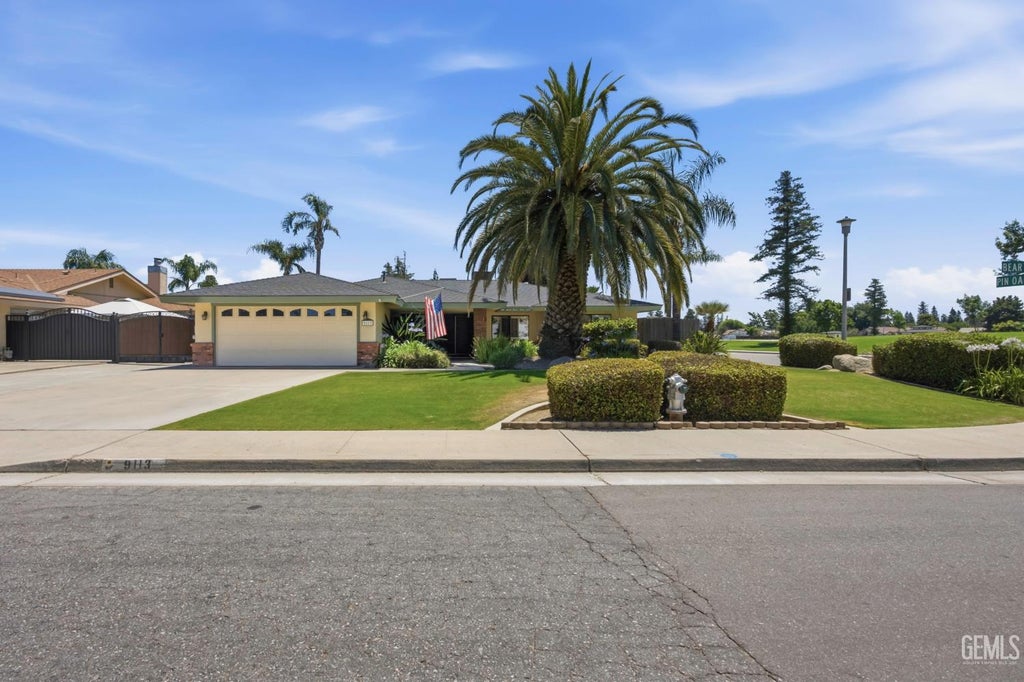 Photo of 9113 Bear Creek Road, Bakersfield, CA 93311 (MLS # 202609571)