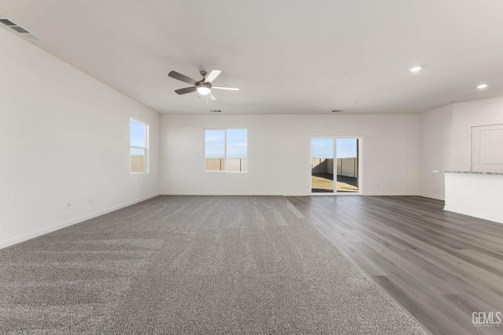 Photo of 7920 Grapefruit Drive, Bakersfield, CA 93313 (MLS # 202602626)