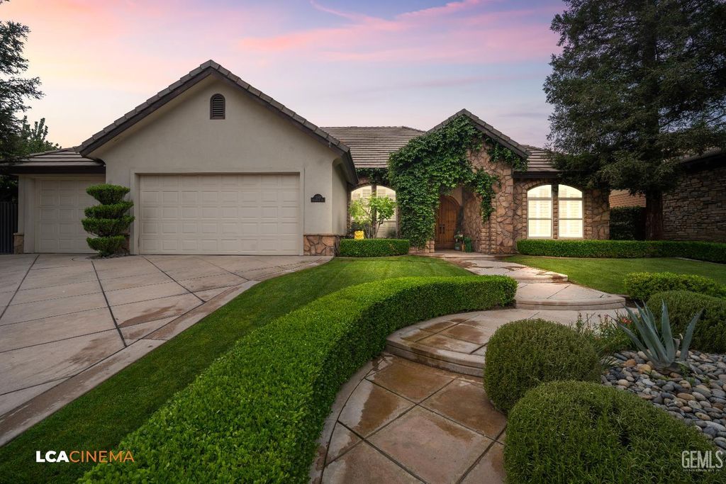 Photo of 12517 Harrington Street, Bakersfield, CA 93311 (MLS # 202603211)