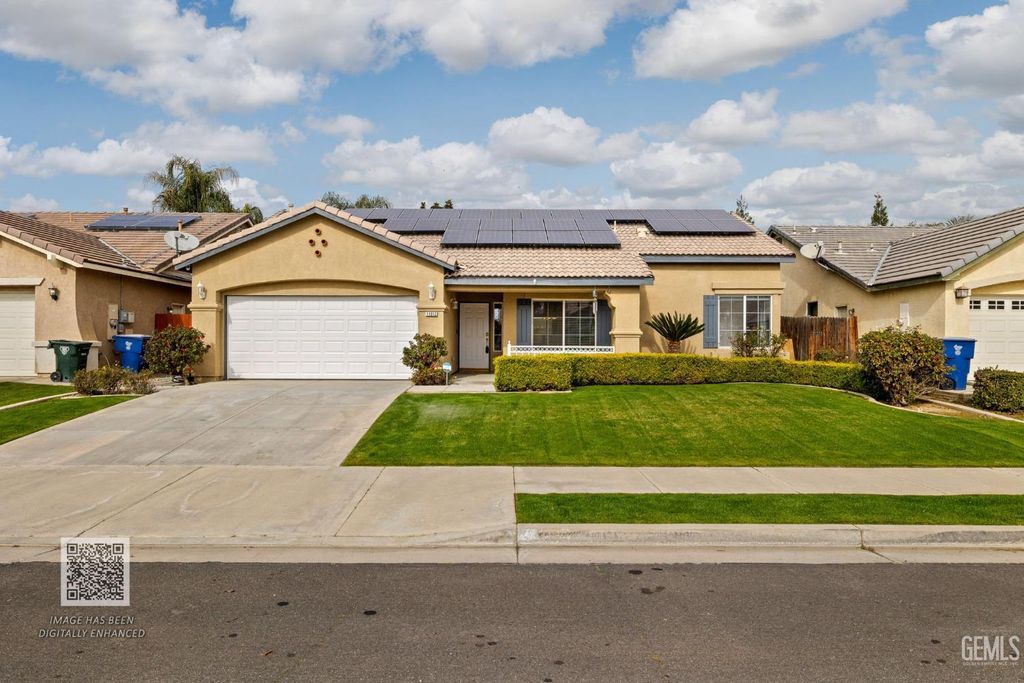 Photo of 11012 Snowcreek Falls Avenue, Bakersfield, CA 93312 (MLS # 202600863)