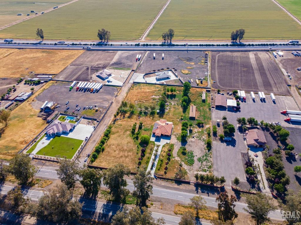 Photo of 18005 S Union Avenue, Bakersfield, CA 93307 (MLS # 202602771)