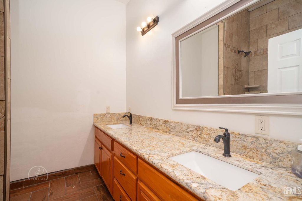 Photo of 18005 S Union Avenue, Bakersfield, CA 93307 (MLS # 202602771)