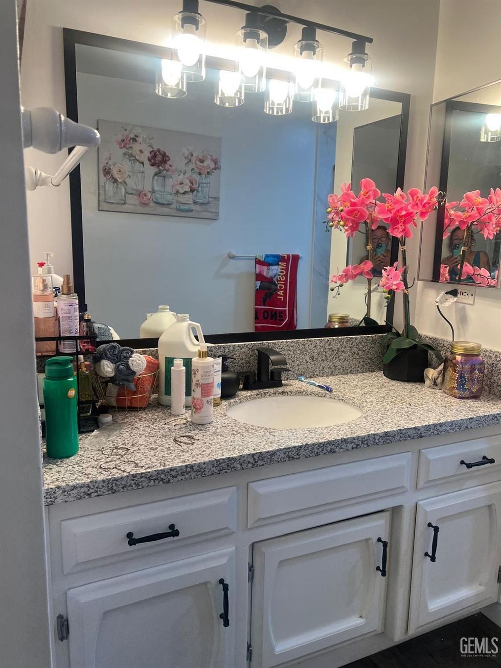 Photo of 3104 Summer Side Court, Bakersfield, CA 93309 (MLS # 202511314)