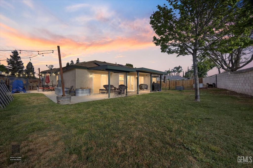 Photo of 503 Meadow Grove Court, Bakersfield, CA 93308 (MLS # 202603344)