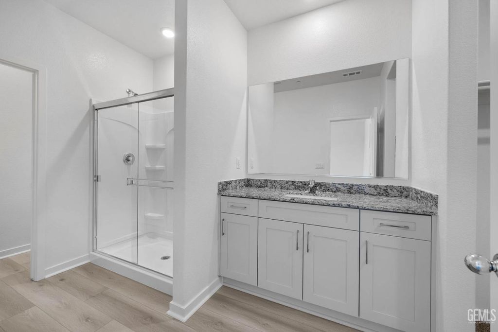Photo of 4918 Beaverhead Avenue, Bakersfield, CA 93306 (MLS # 202510456)