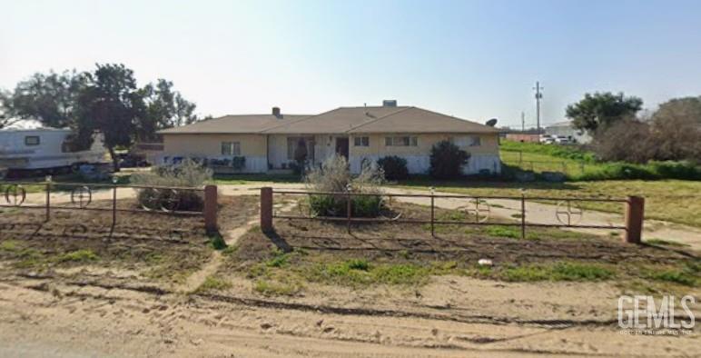 Photo of 8447 Muller Road, Bakersfield, CA 93307 (MLS # 202607673)