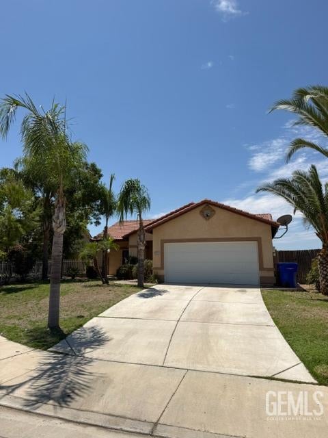 Photo of 8519 Polaris Avenue, Bakersfield, CA 93306 (MLS # 202607849)
