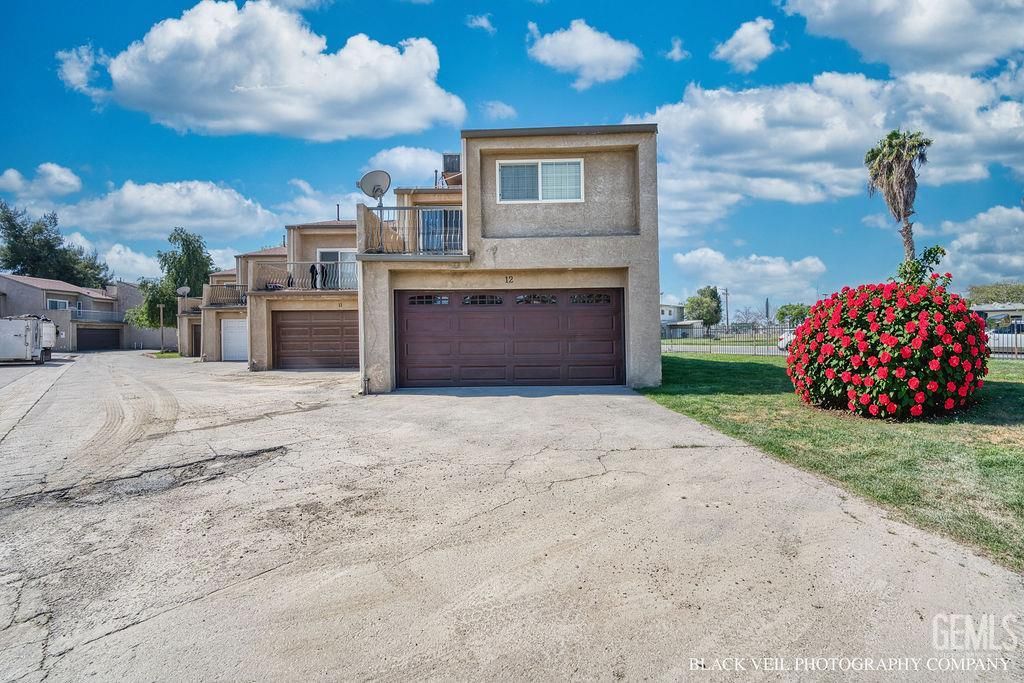 Photo of 3600 O Street #12, Bakersfield, CA 93301 (MLS # 202603186)