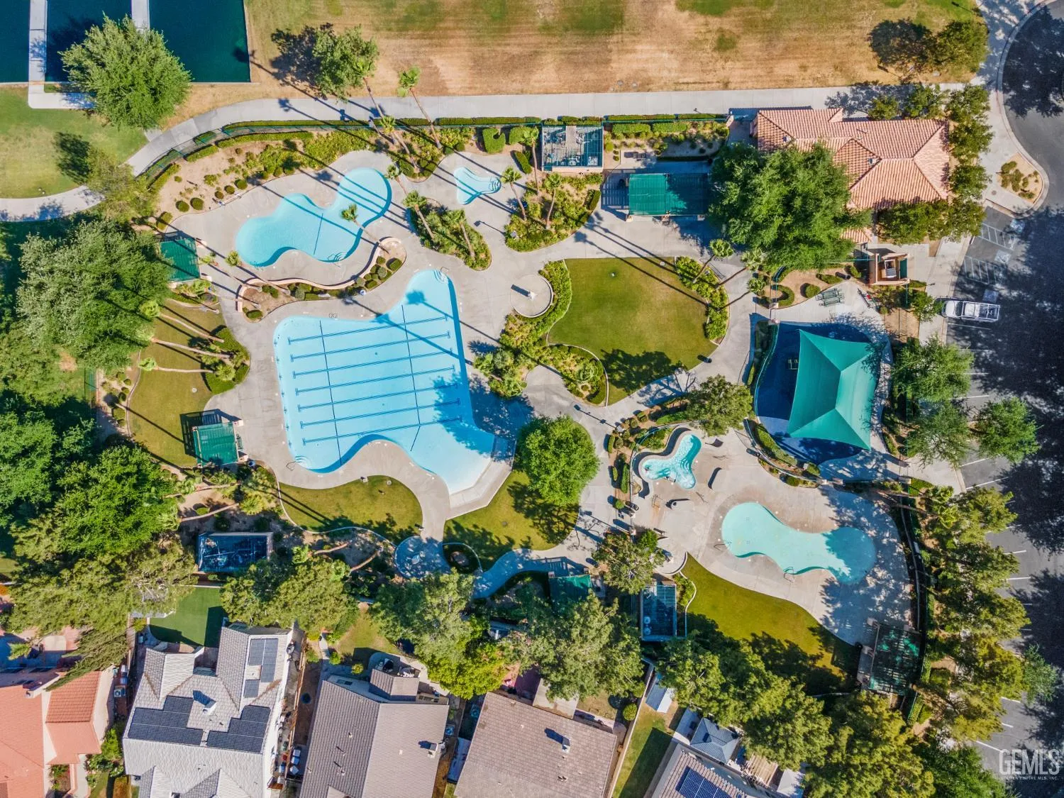 Bakersfield, California 93312, United States, 4 Bedrooms Bedrooms, ,2 BathroomsBathrooms,Residential,Active,181895