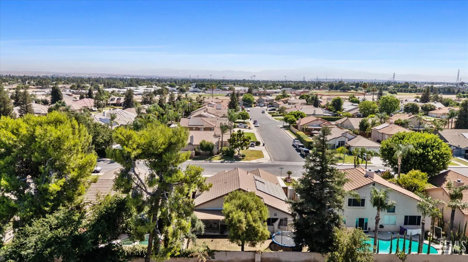 Bakersfield, California 93312, United States, 4 Bedrooms Bedrooms, ,2 BathroomsBathrooms,Residential,Active,181895