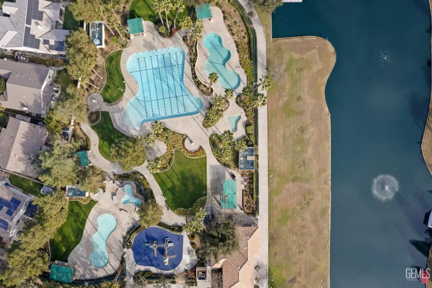 Bakersfield, California 93312, United States, 4 Bedrooms Bedrooms, ,2 BathroomsBathrooms,Residential,Active,181895