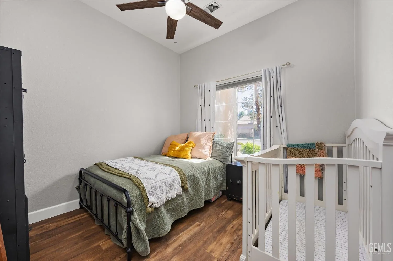 Bakersfield, California 93312, United States, 4 Bedrooms Bedrooms, ,2 BathroomsBathrooms,Residential,Active,181895