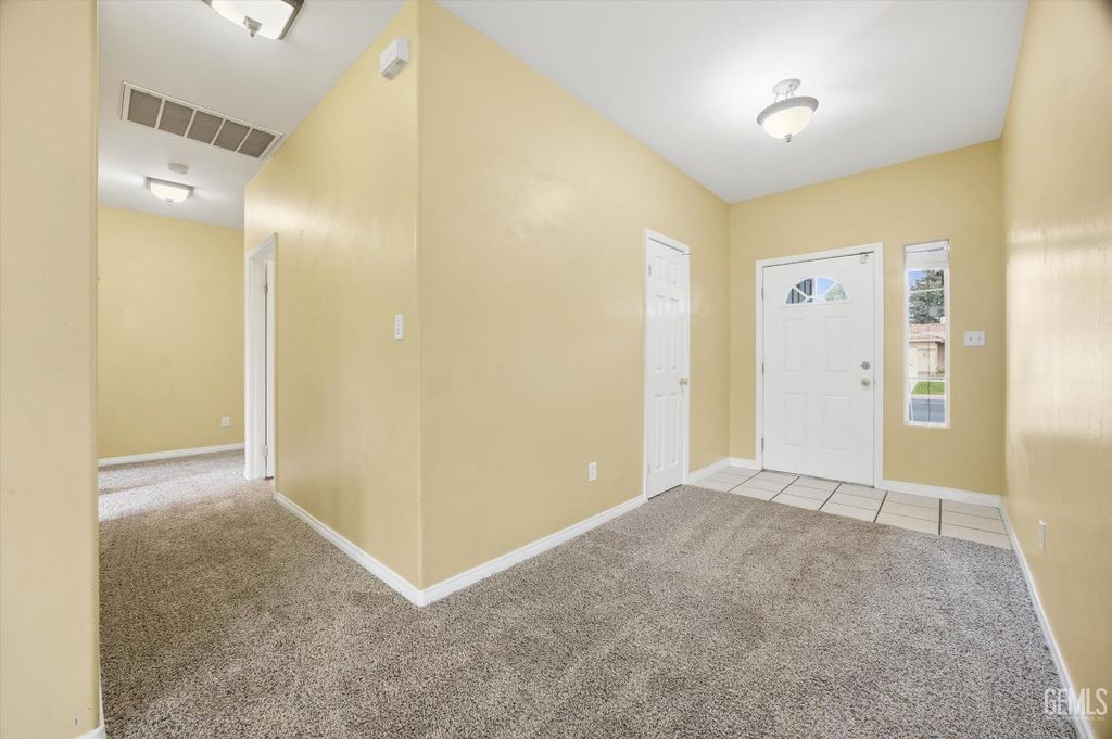 Photo of 5423 Tyner Lane, Bakersfield, CA 93307 (MLS # 202601588)