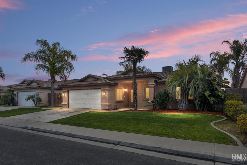 Photo of 5423 Tyner Lane, Bakersfield, CA 93307 (MLS # 202601588)