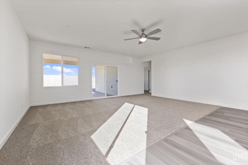 Photo of 7940 Blueberry Avenue, Bakersfield, CA 93313 (MLS # 202602624)