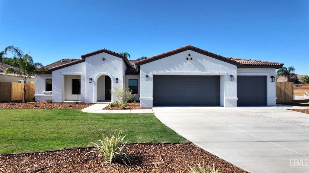 Photo of 14717 Alpenglow Street, Bakersfield, CA 93314 (MLS # 202603435)