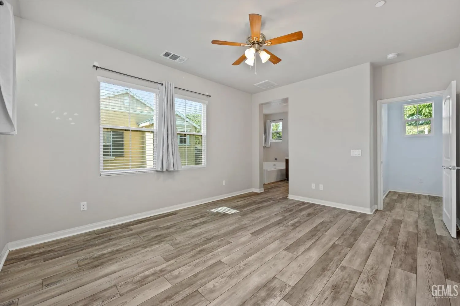 Bakersfield, California 93311, United States, 3 Bedrooms Bedrooms, ,3 BathroomsBathrooms,Residential,Active,190999