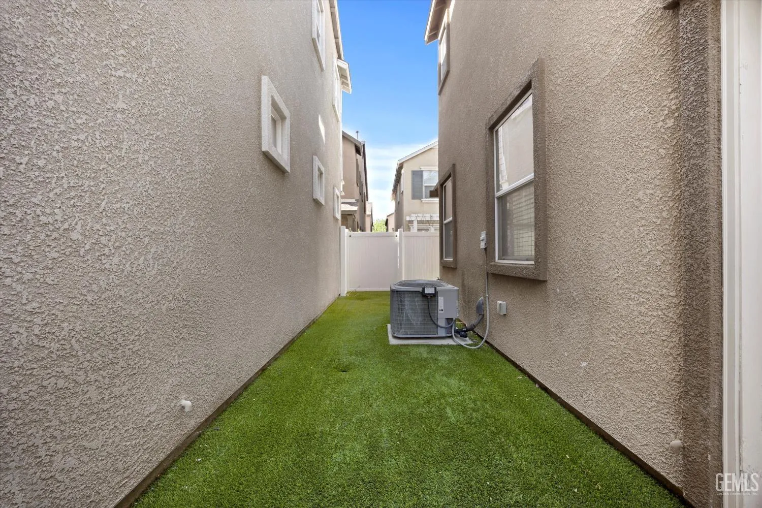 Bakersfield, California 93311, United States, 3 Bedrooms Bedrooms, ,3 BathroomsBathrooms,Residential,Active,190999