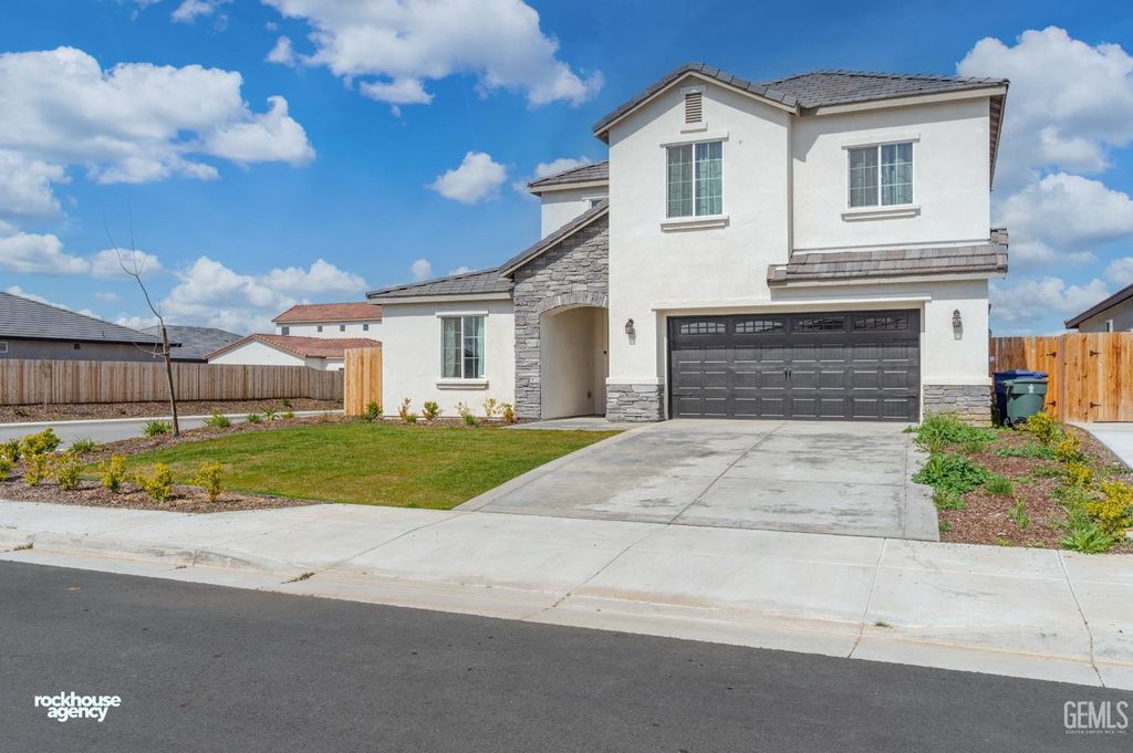 Photo of 8502 Jean Anne Street, Bakersfield, CA 93314 (MLS # 202600537)
