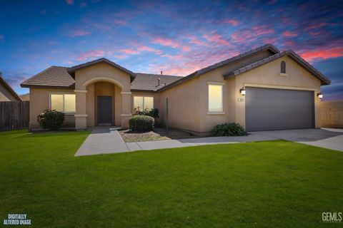 Photo of 10825 Coronado Pointe Drive, Bakersfield, CA 93311 (MLS # 202603141)