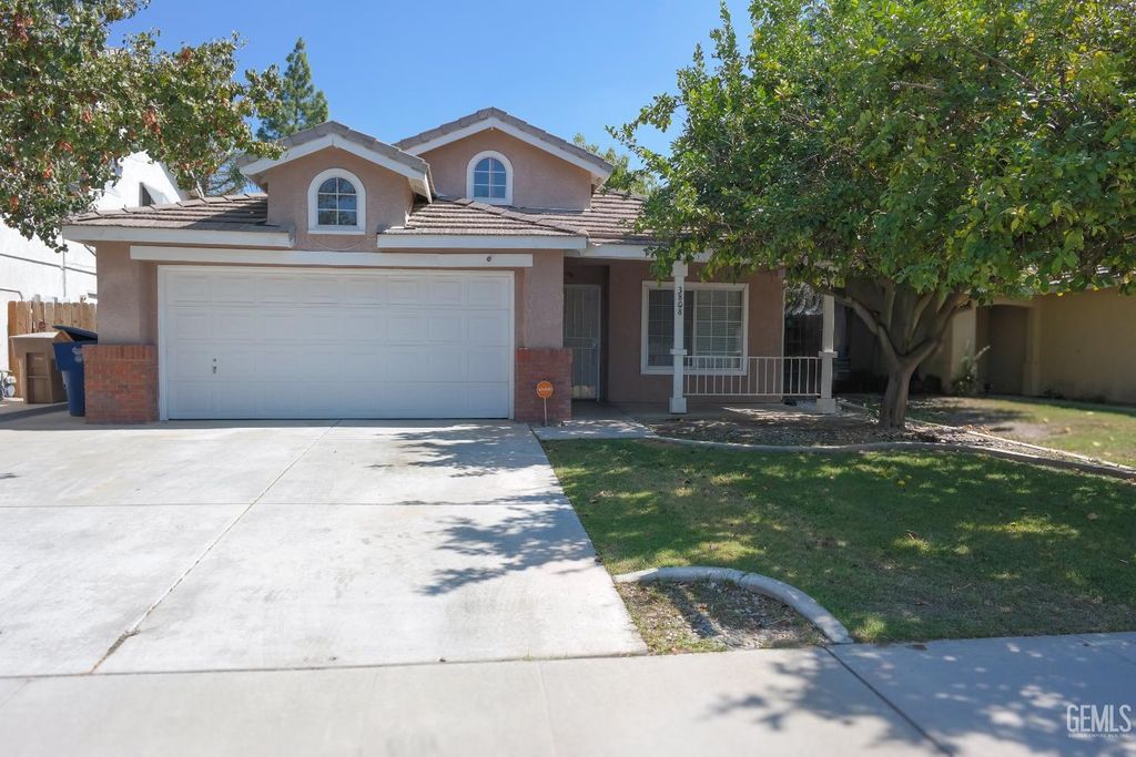 Photo of 3808 Amur Maple Drive, Bakersfield, CA 93311 (MLS # 202511037)