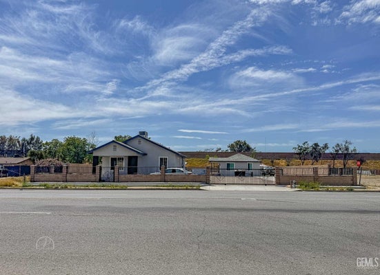 911 E BRUNDAGE LN, BAKERSFIELD, CA 93307 - Image 62edc3016d19ca7d4590045fbc60b2f7/978761041