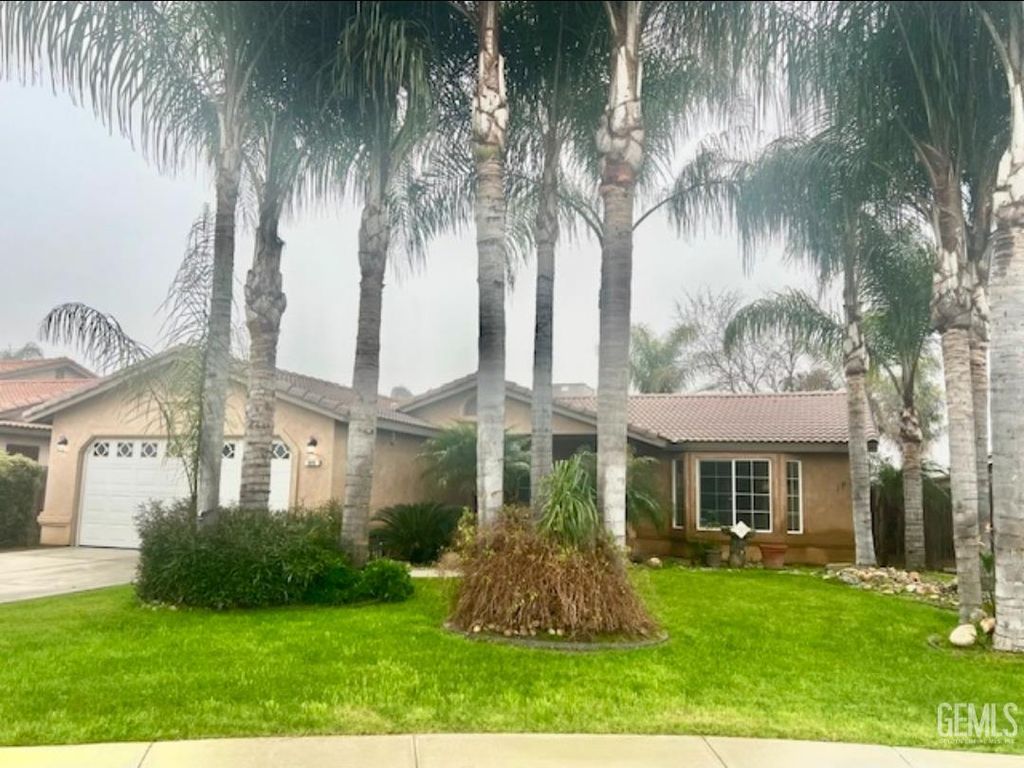 Photo of 805 Price Street, Mc Farland, CA 93250 (MLS # 202600711)