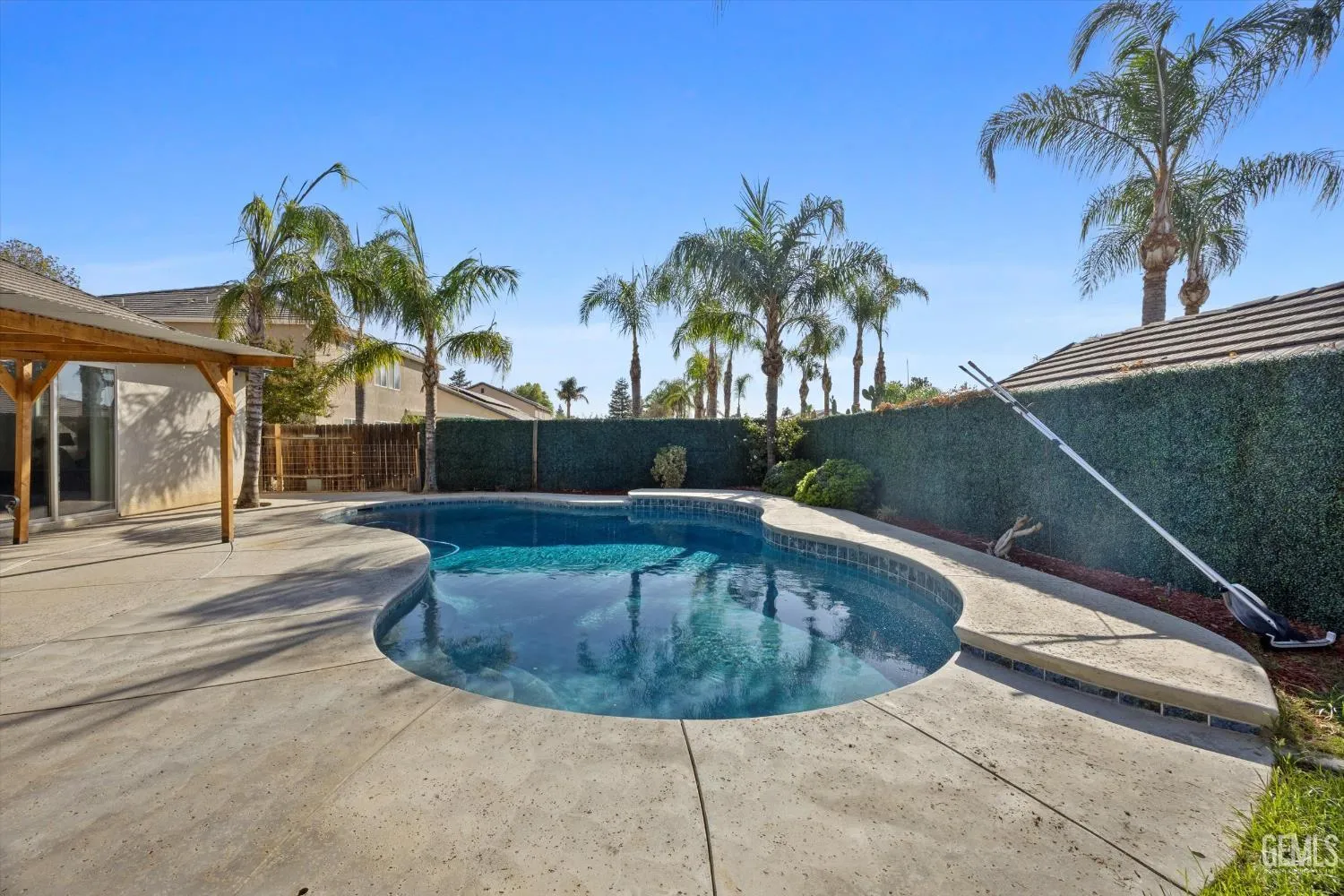 Bakersfield, California 93312, United States, 4 Bedrooms Bedrooms, ,2 BathroomsBathrooms,Residential,Active,221045