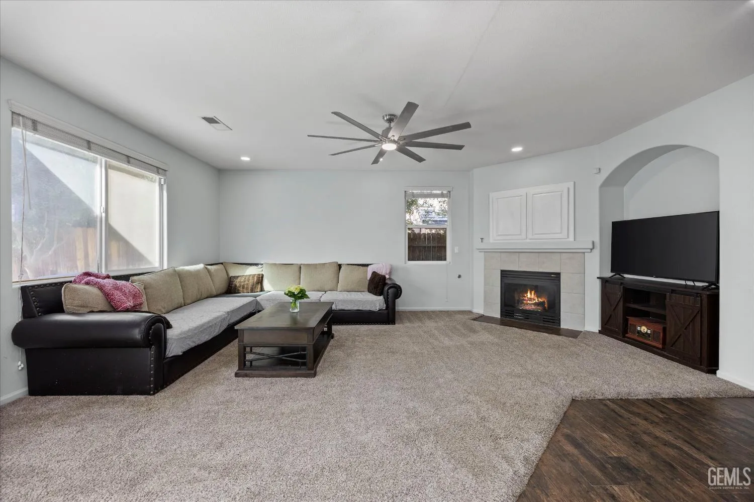 Bakersfield, California 93312, United States, 4 Bedrooms Bedrooms, ,2 BathroomsBathrooms,Residential,Active,221045