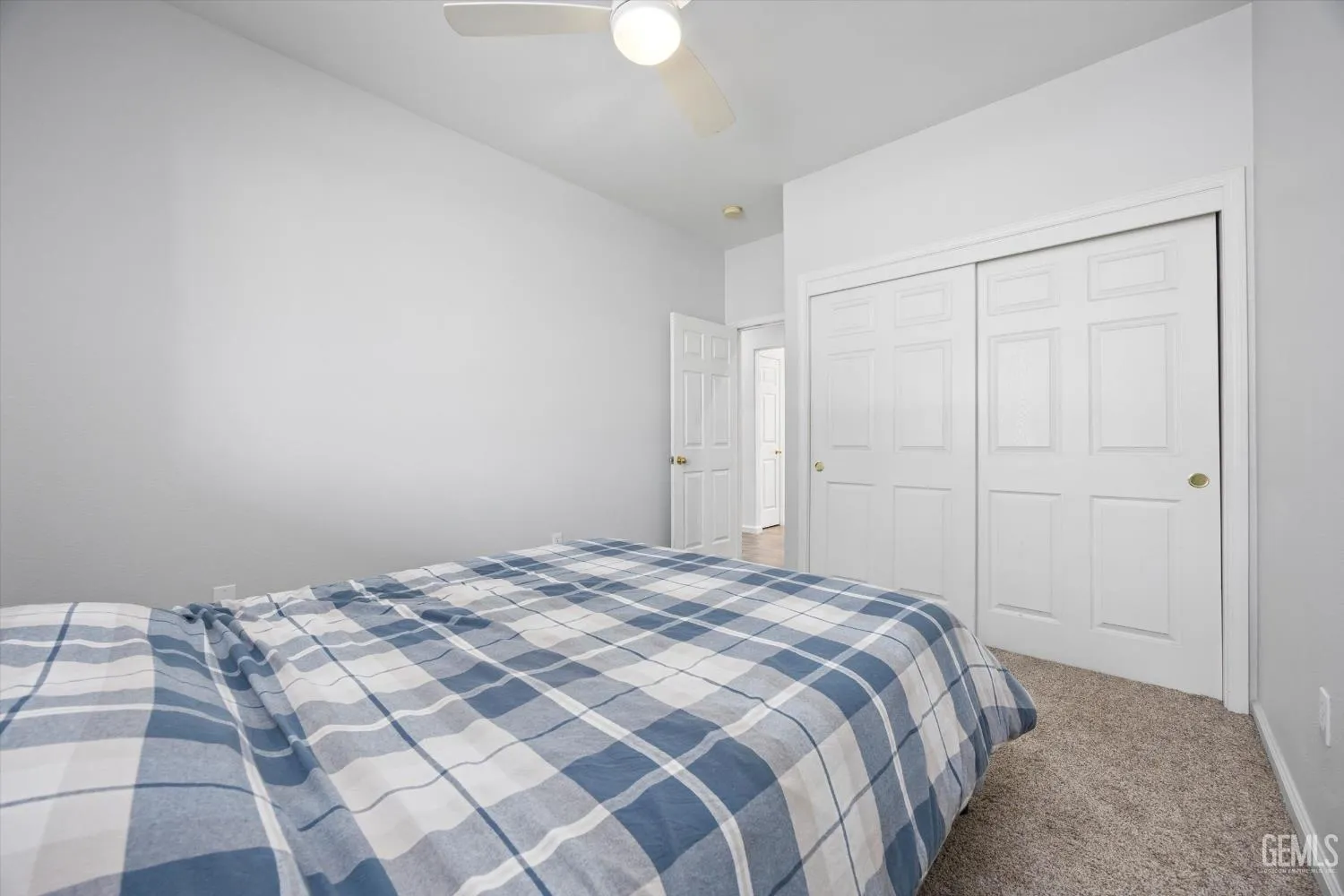 Bakersfield, California 93312, United States, 4 Bedrooms Bedrooms, ,2 BathroomsBathrooms,Residential,Active,221045