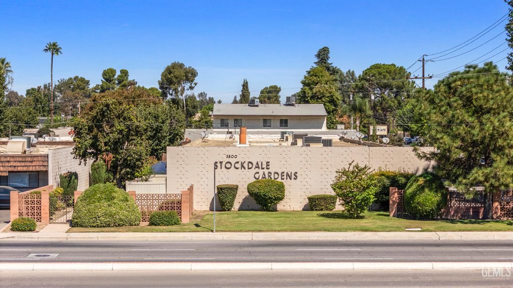 Photo of 3800 Stockdale Highway #3, Bakersfield, CA 93309 (MLS # 202510290)
