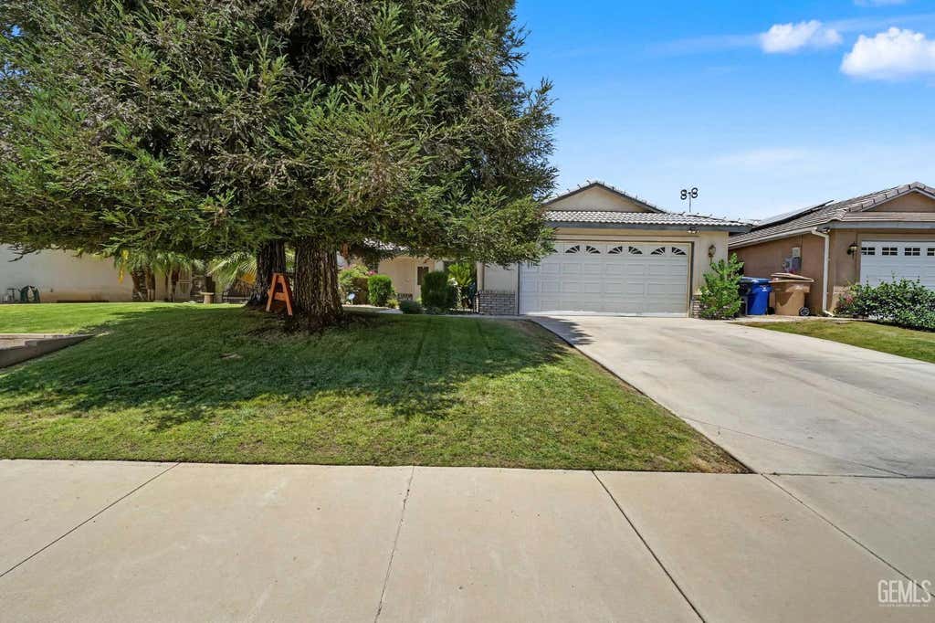 Photo of 242 Tanner Michael Drive, Bakersfield, CA 93308 (MLS # 202607816)